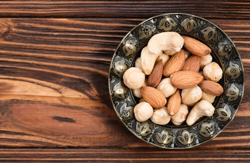 Bayrampaşa Doğal ve Lezzetli Kuruyemiş Siparişi